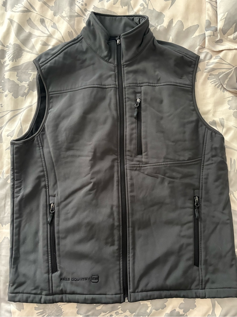 Free Country Men’s Soft shell Vest Slate Gray